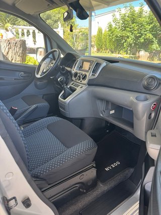 Nissan NV200 2012