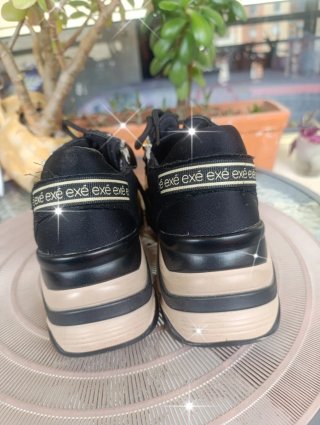 Zapatillas exé negras y beige