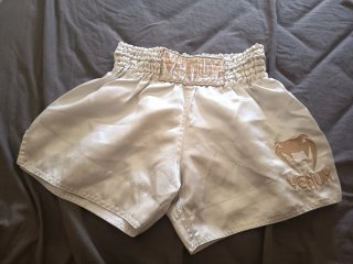 Pantalones Boxeo Venum Blancos y Dorados