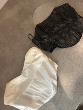 Corset negro y blanco talla única