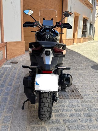 Moto Scooter Adventure Negra