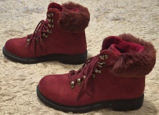 Botines granate con pelo y cordones talla 37