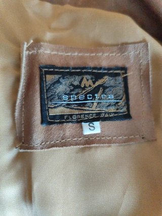 Chaqueta de piel marrón