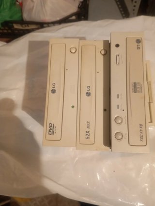 Lector DVD y grabador LG y Disquetera Interna CD