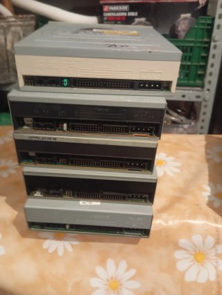 Lector DVD y grabador LG y Disquetera Interna CD