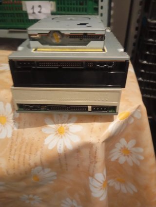 Lector DVD y grabador LG y Disquetera Interna CD