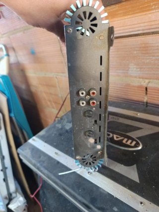 Amplificador AK SOUND 2000W ARV2075
