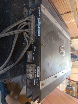 Amplificador AK SOUND 2000W ARV2075
