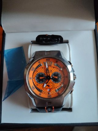Reloj Lotus Naranja y Plateado