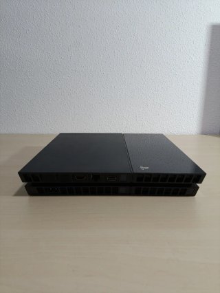 PS4 Fat 1TB Negra + Mando