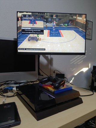 PS4 Fat 1TB Negra + Mando