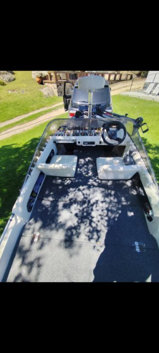 Barca Río 400 Pesca y Recreo