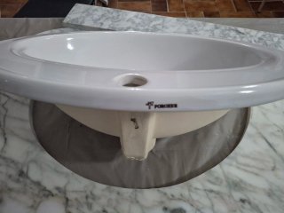 Lavamanos Porcher con mármol y zócalo