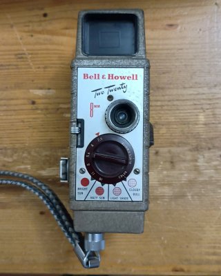 Bell & Howell Two Twenty 8mm