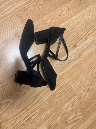 Zapatos de tacón negros