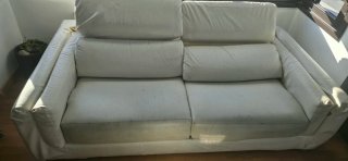 Sofá de piel blanco