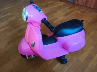 Moto infantil a batería rosa