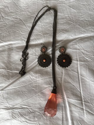 Conjunto Collar y Pendientes