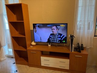 Mueble TV madera con cajones