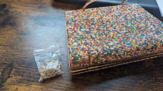 Bolso Clutch Multicolor con Cadena