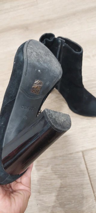 Botines Guess Tacón Grueso Negro