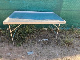 Mesa de aluminio plegable