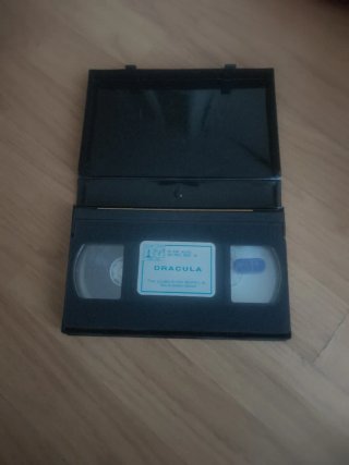 Drácula VHS - El Amor Nunca Muere