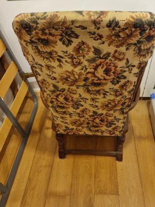 Sillón mecedora vintage para restaurar