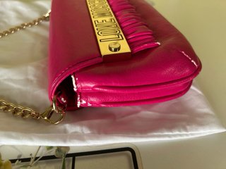 Bolso Love Moschino Fucsia Dorado