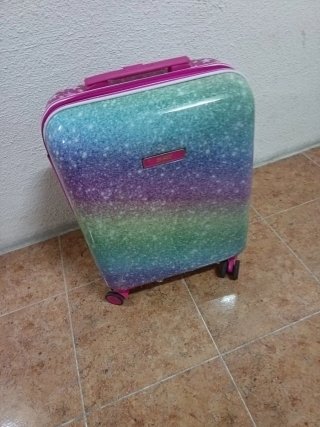 Maleta infantil con ruedas