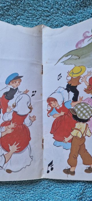 Cuento troquelado