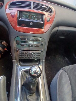 Peugeot 607 2006