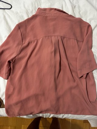 Camisa H&M manga corta rosa salmón Talla 34