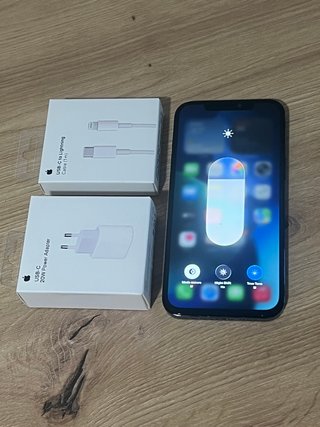 iPhone 12 Pro Max + Caricabatterie e Cavo USB-C