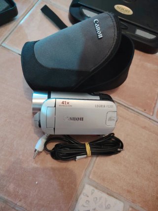 Cámara de vídeo Canon Legria FS305