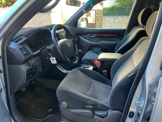 Toyota Land Cruiser 2005