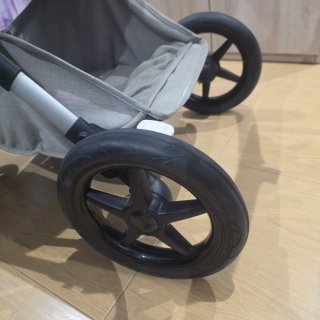 Conjunto Bugaboo: Carro + Maxi-Cosi