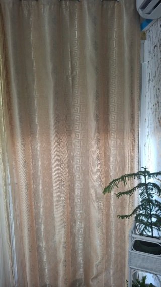Cortinas doradas estilo Versace