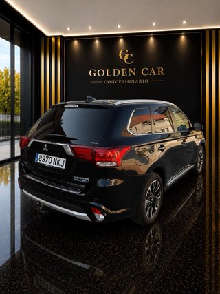 Mitsubishi Outlander 2016