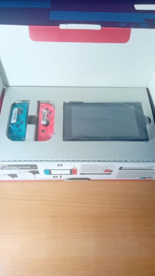Nintendo Switch COMO NUEVA