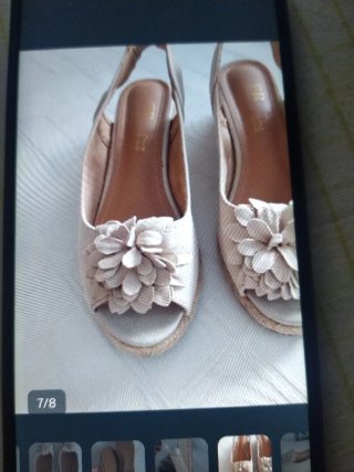 Cuñas esparto con flor beige