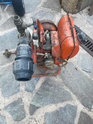 Moto bomba agua antigua PIVA
