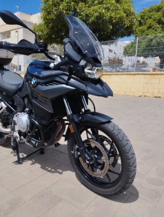 Rebajada BMW F750GS Triple Black