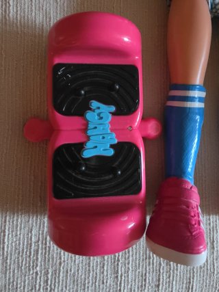 Muñeca Nancy patinadora con accesorios