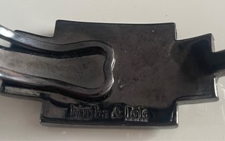 Pulsera rígida negra y morada