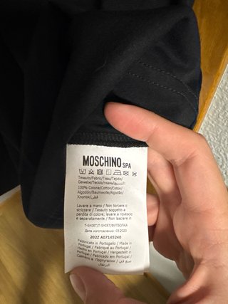 Camiseta Moschino Couture Milano Negra