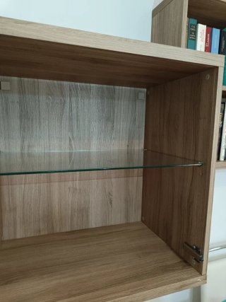 Mueble Vitrina Ikea Madera y Cristal