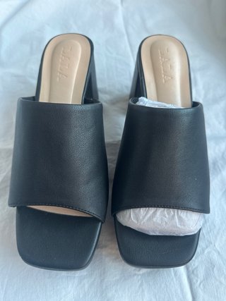 Zapatos de tacón LALA negros