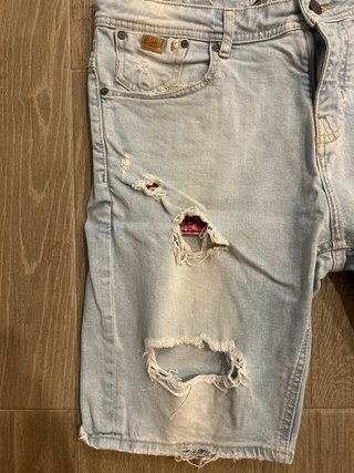 Pull&Bear Vaqueros Cortos Desgastados