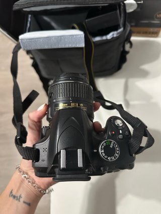 Nikon D3200 + Objetivo 18-55mm VR II Kit